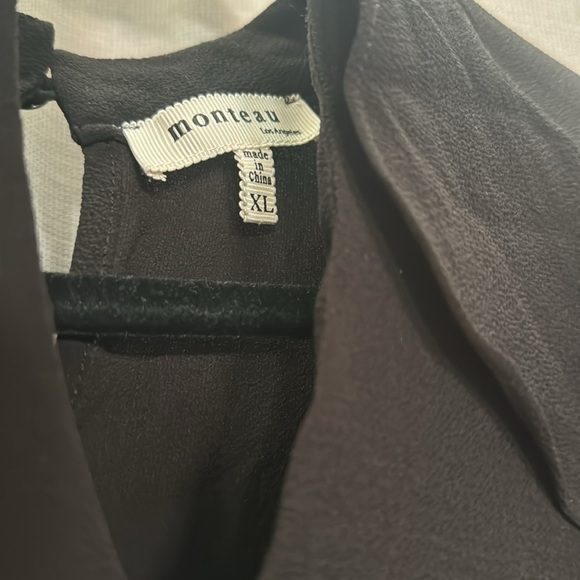 MONTEAU BLACK CHIFFON KEY HOLE BLOUSE (XL) - Picture 4 of 6